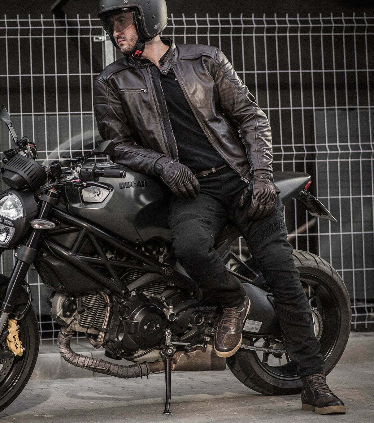 DSC_7657-Blake_setGiro_trousers-e1676021125967