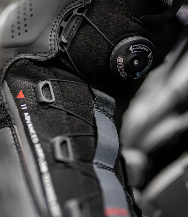 EDGE WP_detal1 EDGE WP motorrad-stiefel-messy-1