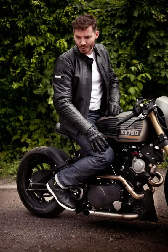 GRAVITY_main GRAVITY hosen-motorrad-manner-shima-1