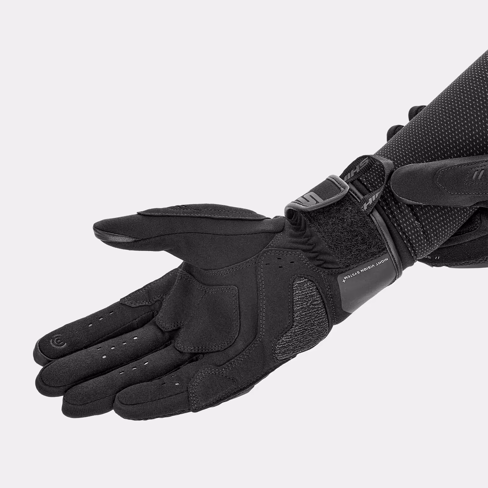 04_SHIMA_STREAM_BLACK_LADY_GLV