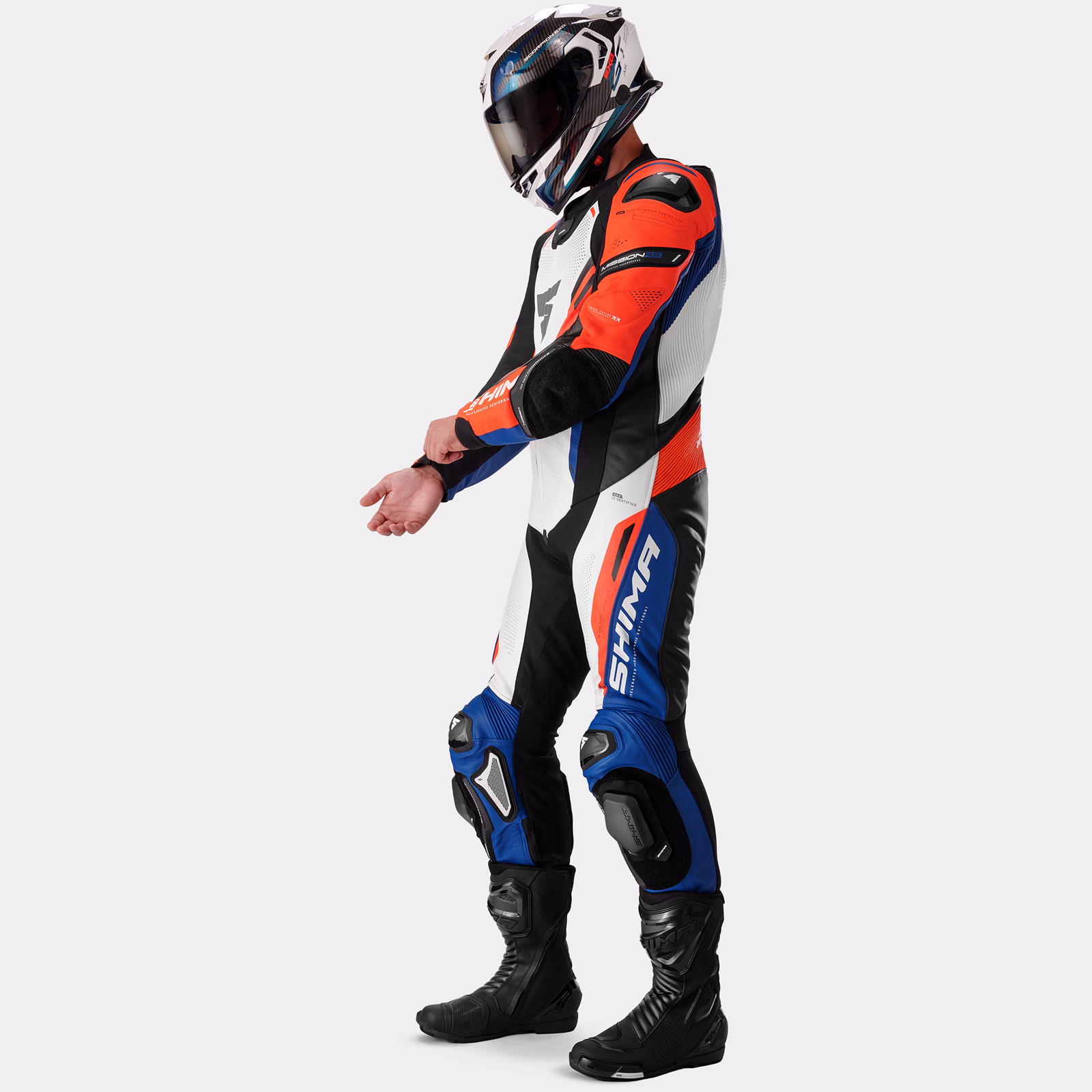 04_SHIMA_MISSION RS_SUIT_MEN_BLUE WHITE RED