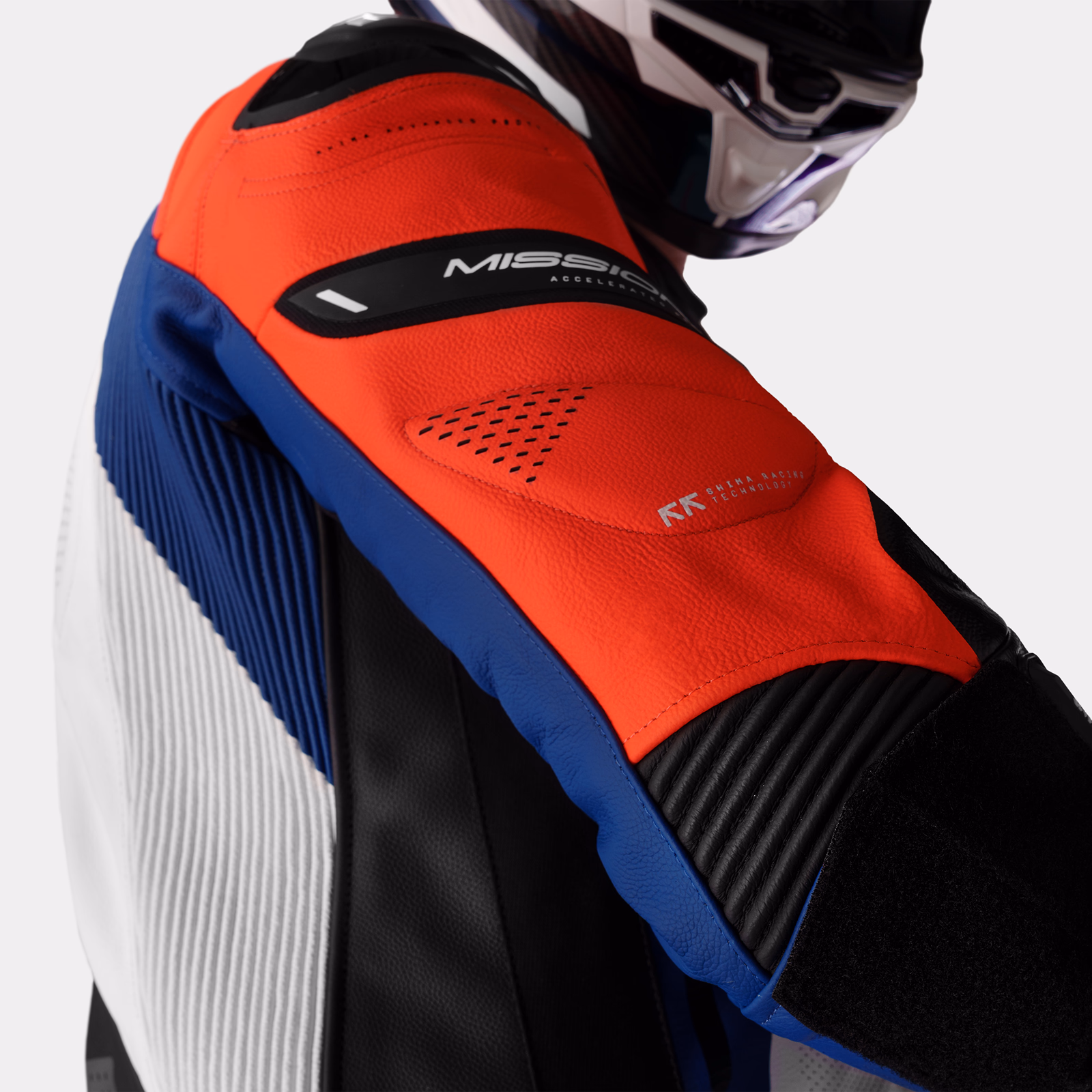 06_SHIMA_MISSION RS_SUIT_MEN_BLUE WHITE RED