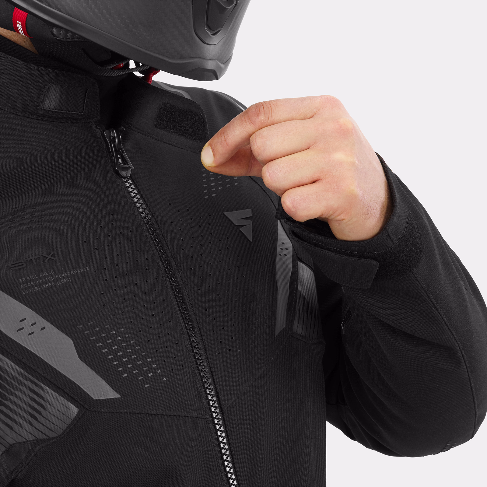 07_SHIMA_STX G2_JKT_MEN_BLACK_2500x2500