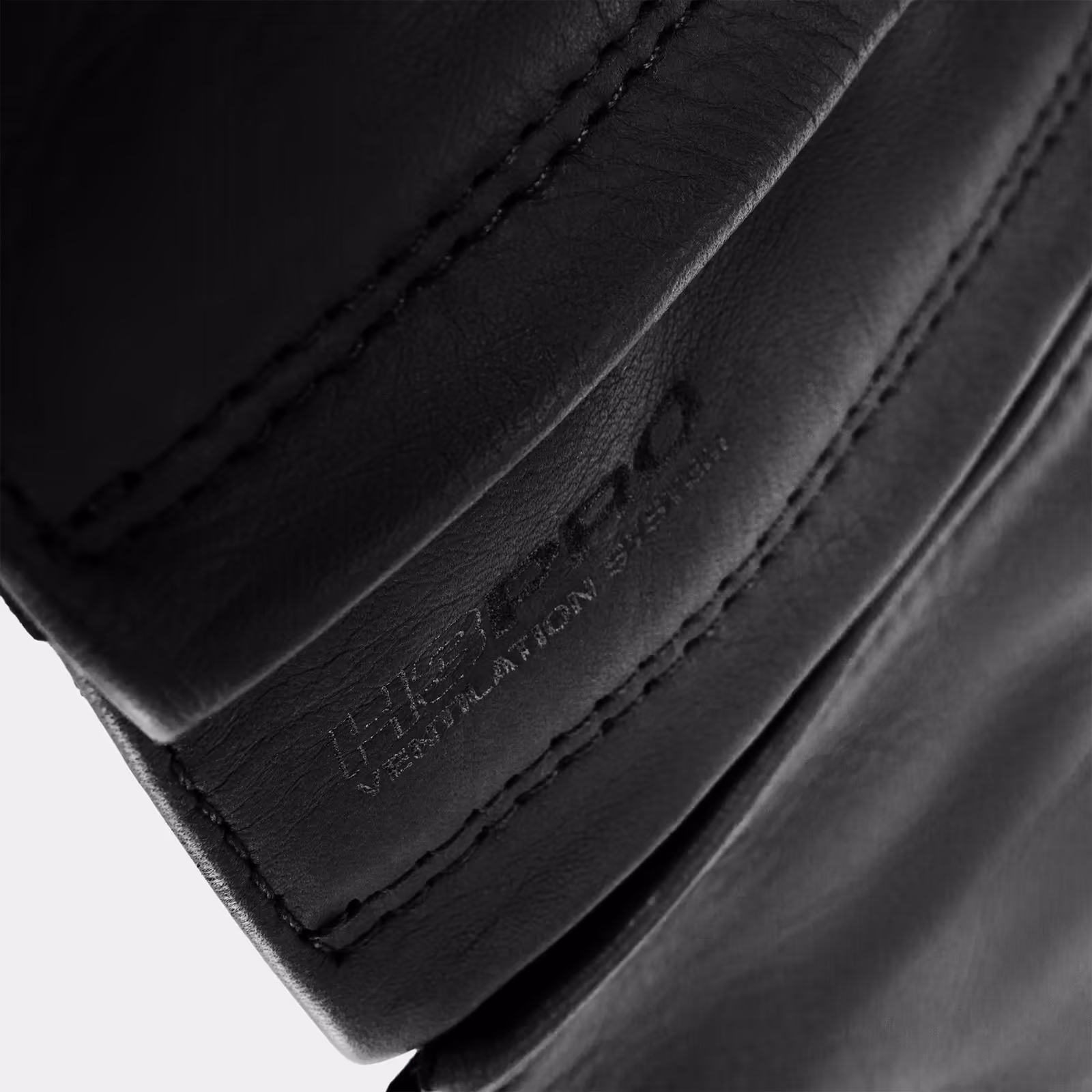 08_SHIMA_HUNTER 3_JKT_MEN_BLACK_2500x2500