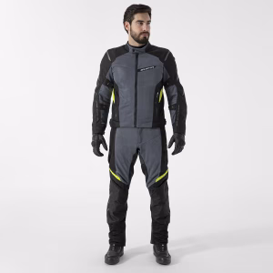 121A1075_1x1_Motorcycle_jeans