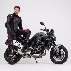 shima_HyperRS_Black_Red_1500x1500_14_Motorcycle_Suit