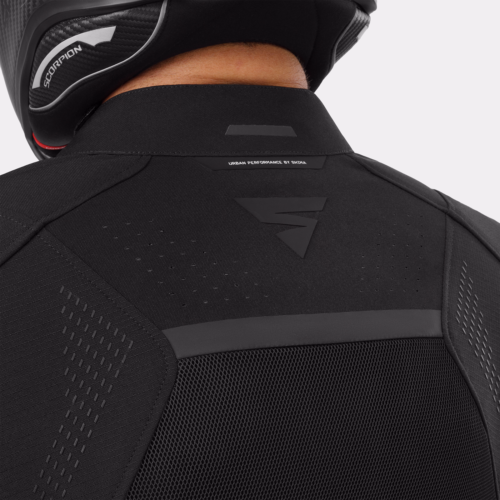 17_SHIMA_RUSH 30 AIR G2_JKT_BLACK