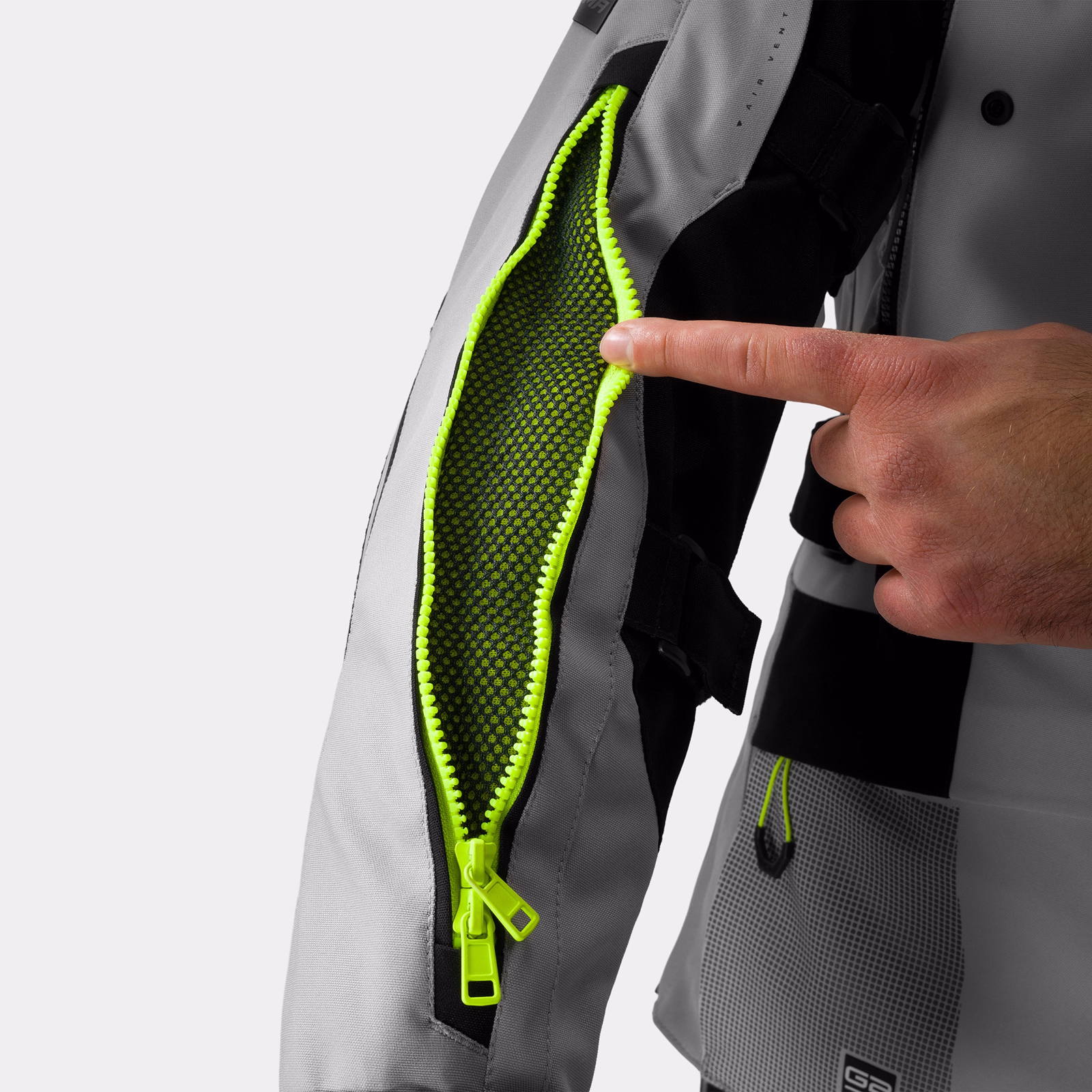 17_SHIMA_HERO 3 G2_MEN_JKT_FLUO