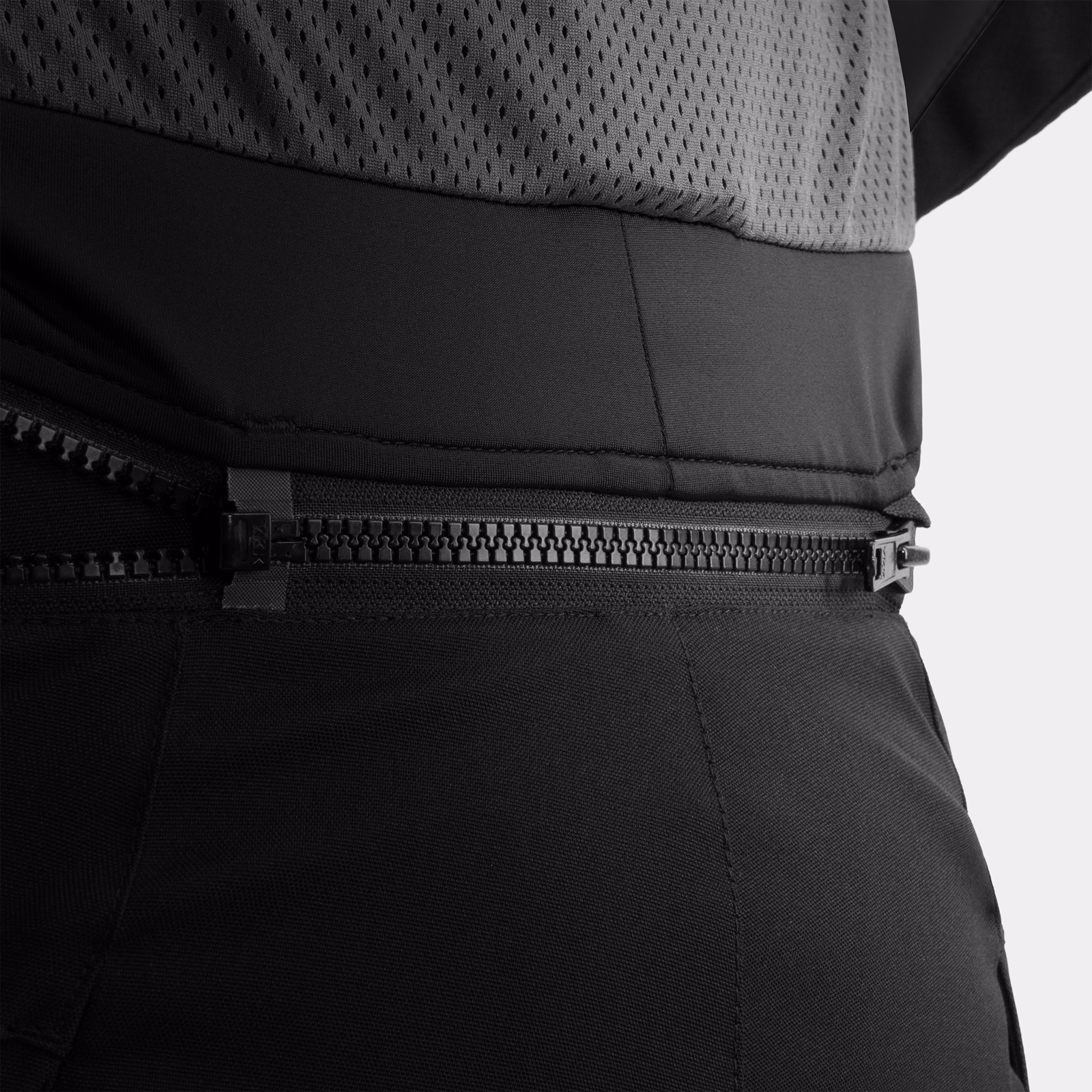 30_SHIMA_HERO 3 G2_MEN_JKT_BROWN